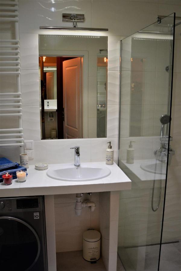 Cracovia Garden Nowa 5 Dzielnica Apartment Ngoại thất bức ảnh