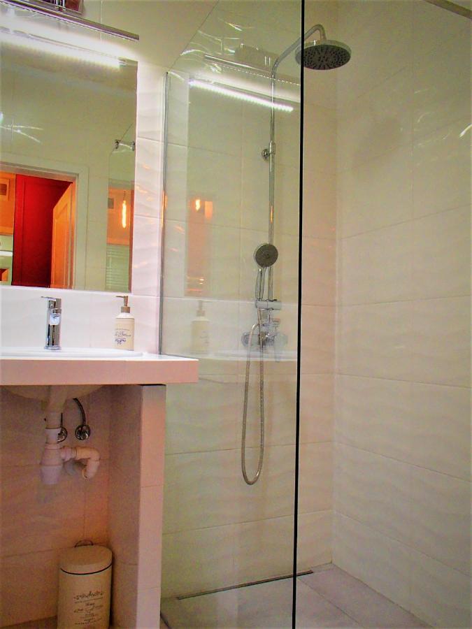 Cracovia Garden Nowa 5 Dzielnica Apartment Ngoại thất bức ảnh